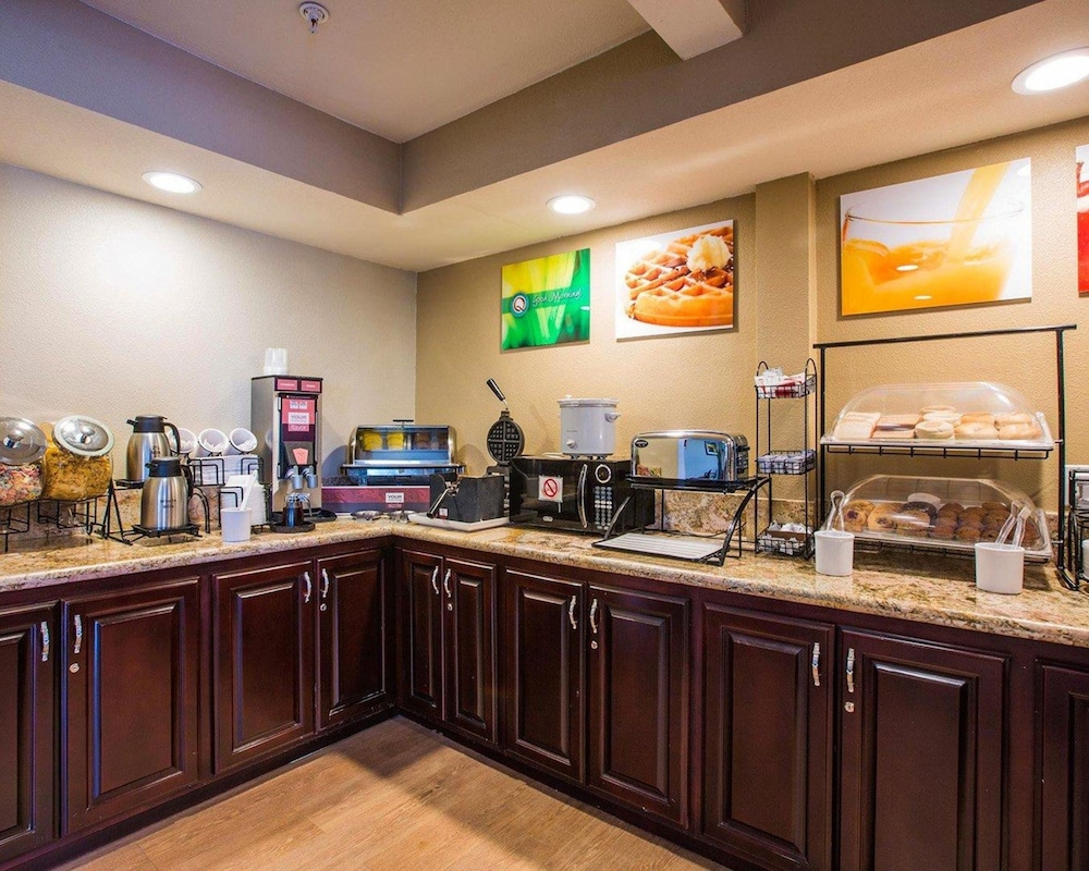 quality inn downey
