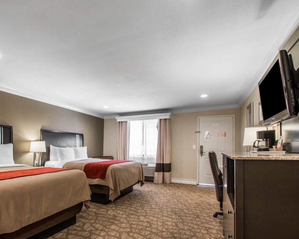 quality inn downey