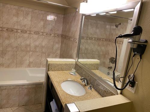 quality inn downey