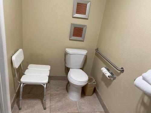 quality inn downey