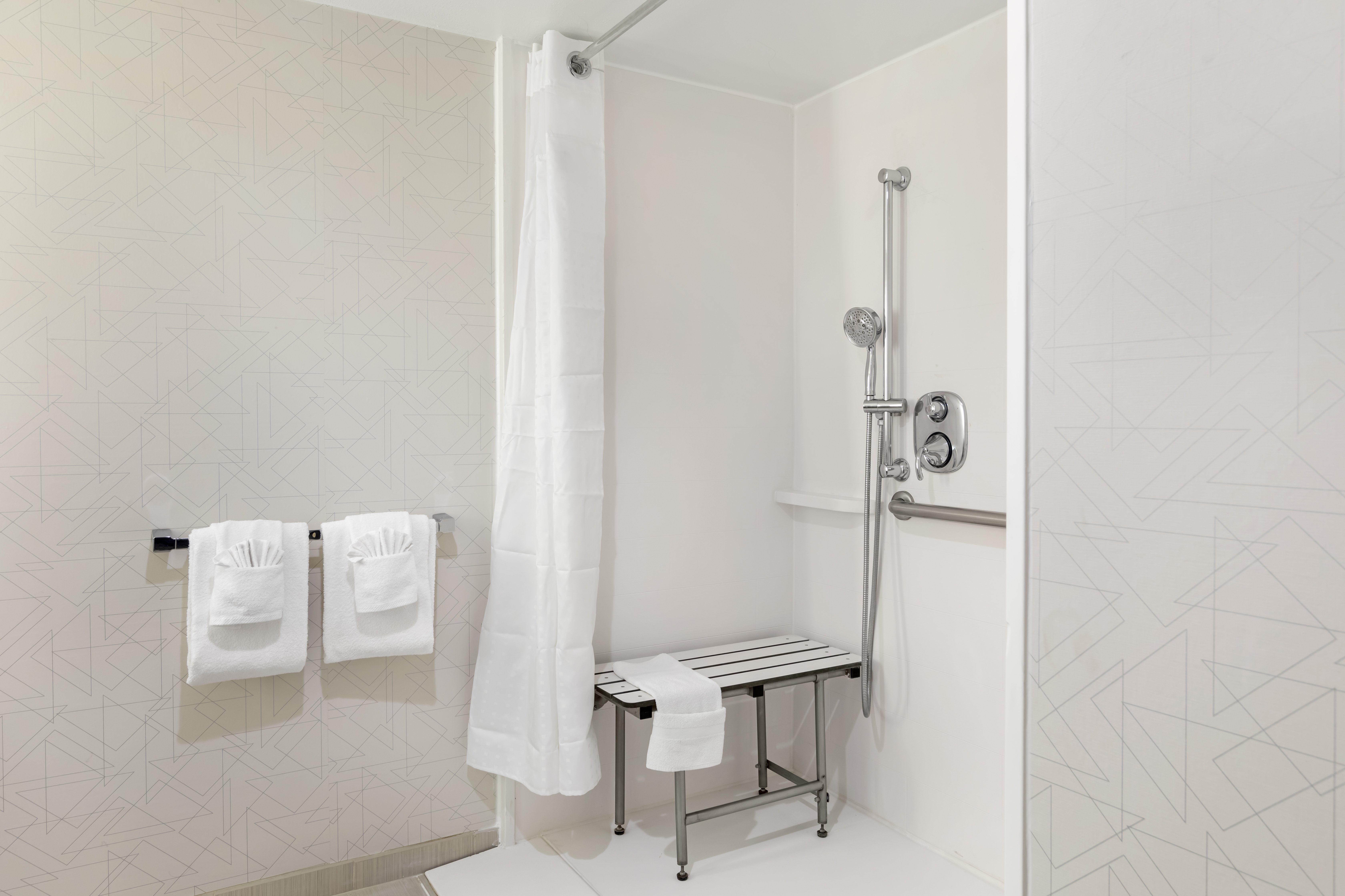 holiday inn express san bernardino colton