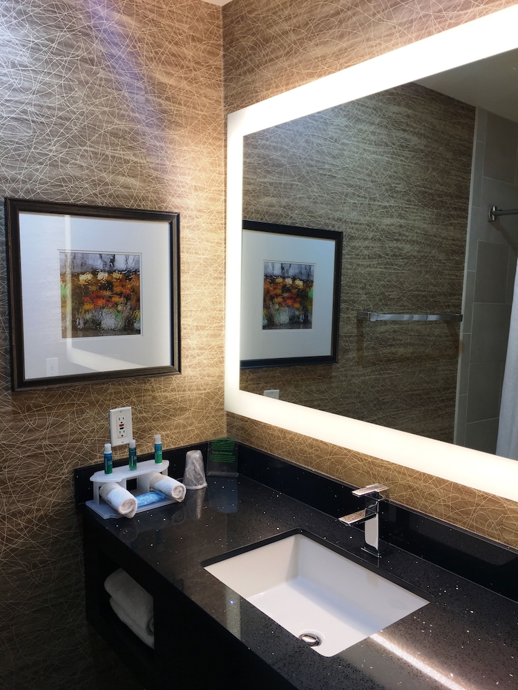 holiday inn express san bernardino colton