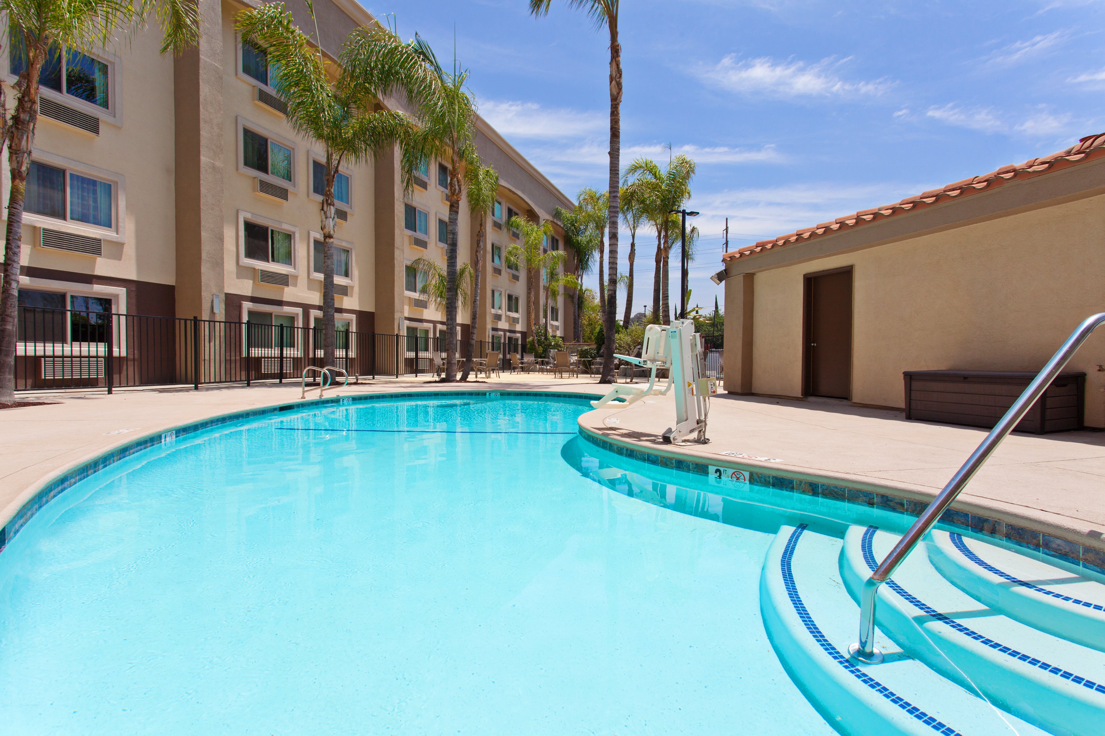 holiday inn express san bernardino colton