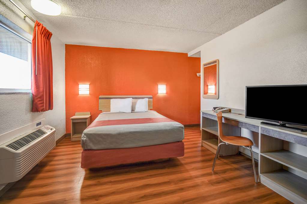 motel 6 cleveland intl airport n ridgeville