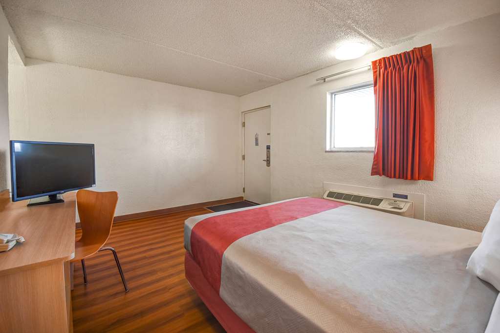 motel 6 cleveland intl airport n ridgeville