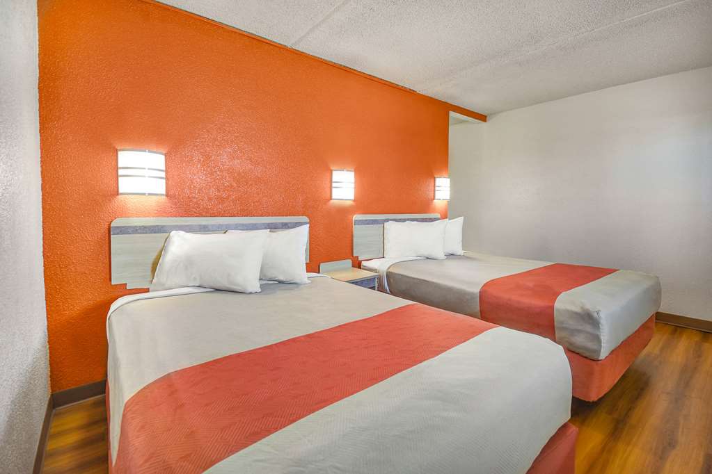 motel 6 cleveland intl airport n ridgeville