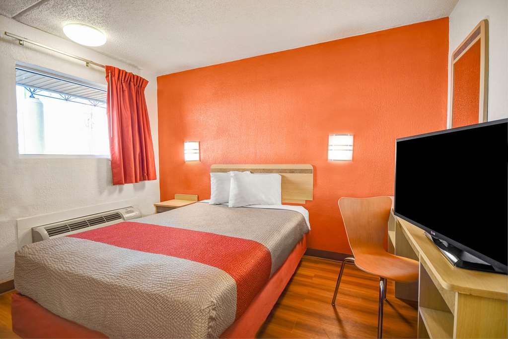 motel 6 cleveland intl airport n ridgeville