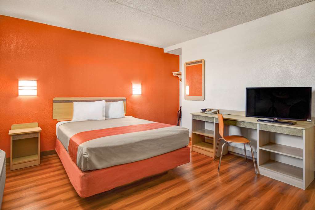 motel 6 cleveland intl airport n ridgeville