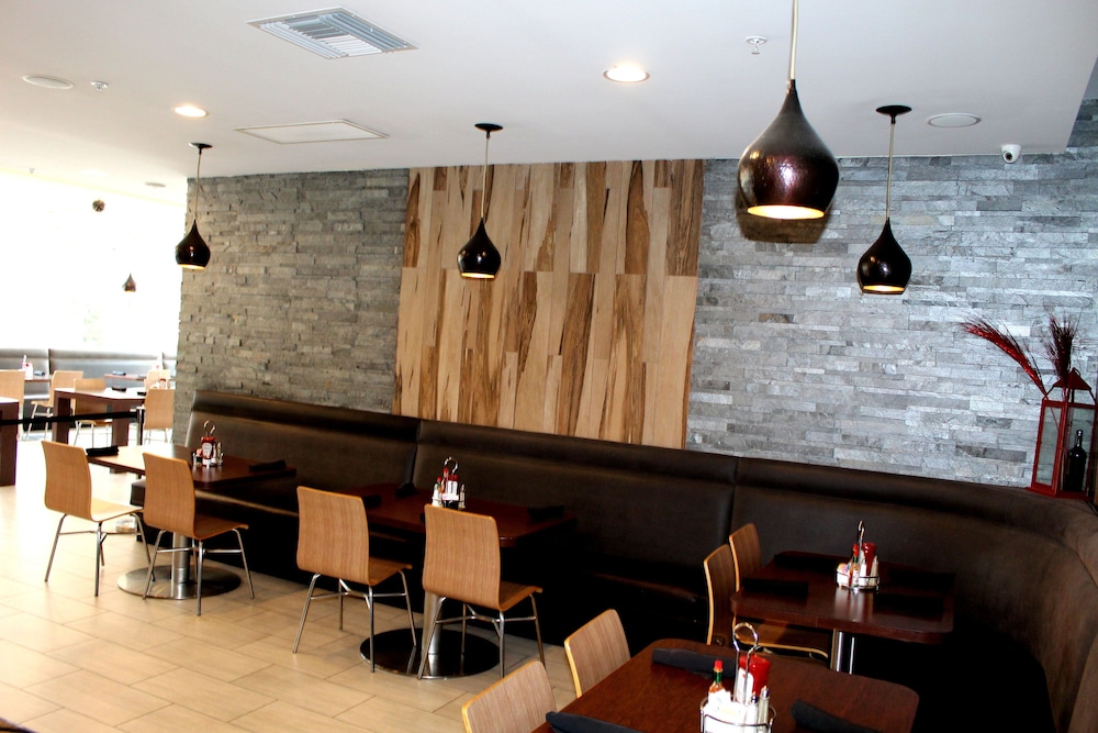 holiday inn west covina