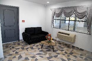 pico rivera inn and suites