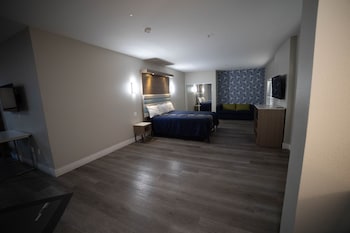 mid city inn and suites