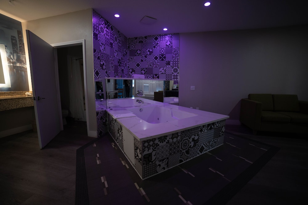 mid city inn and suites