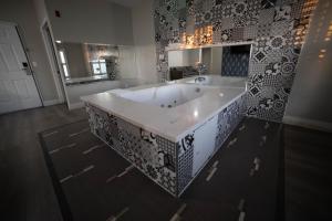 mid city inn and suites