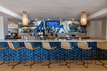 redondo beach hotel tapestry collection by hilton