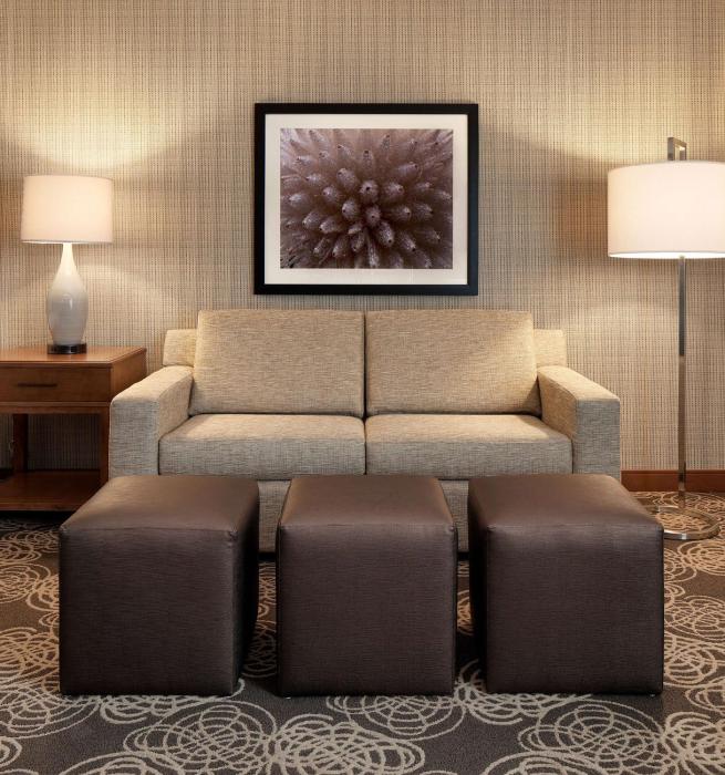 redondo beach hotel tapestry collection by hilton