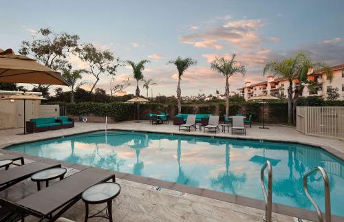 redondo beach hotel tapestry collection by hilton