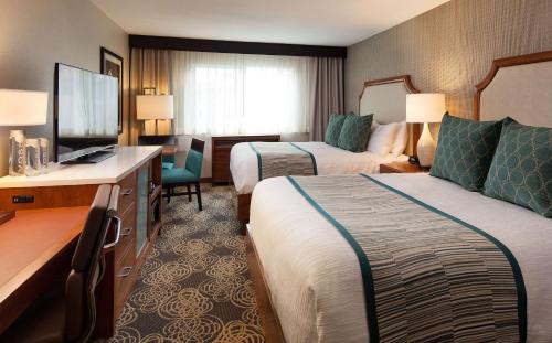 redondo beach hotel tapestry collection by hilton