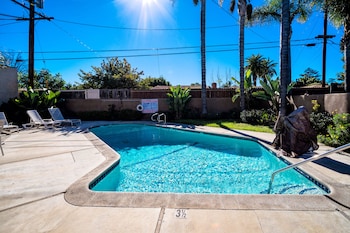 Regency Inn & Suites,Compton>>Bell Gardens,2 star