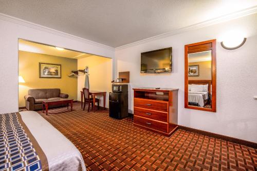 regency inn and suites