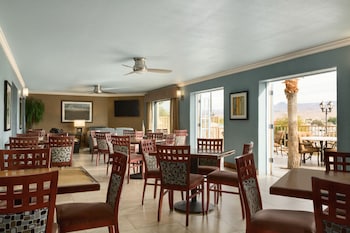 harrahs laughlin beach resort and casino