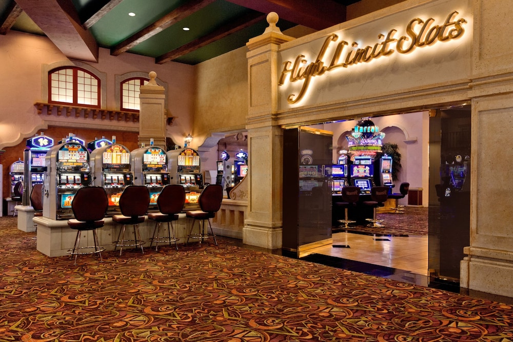 harrahs laughlin beach resort and casino