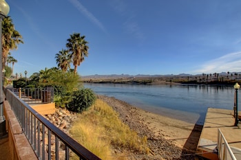 golden nugget laughlin