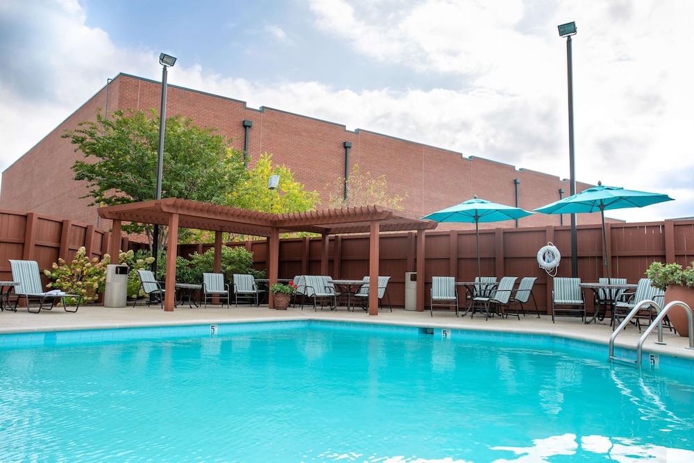 hampton inn and suites nashville green hills
