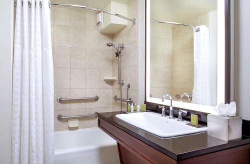 doubletree by hilton hotel nashville downtown