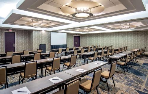 doubletree by hilton hotel nashville downtown