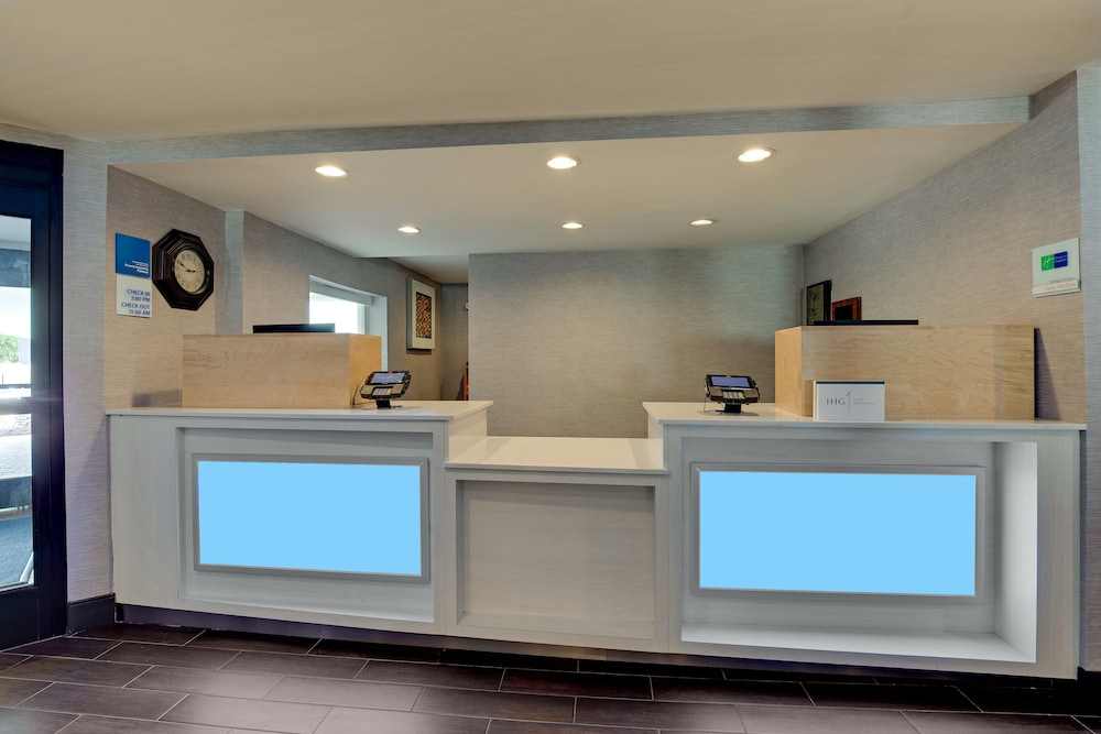 holiday inn express w i40 whitebridge road by ihg