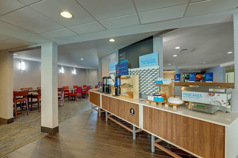 holiday inn express w i40 whitebridge road by ihg