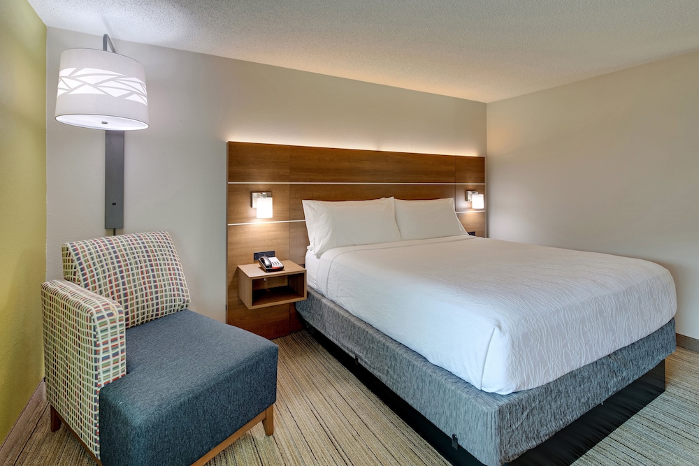 holiday inn express w i40 whitebridge road by ihg