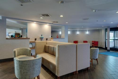 holiday inn express w i40 whitebridge road by ihg