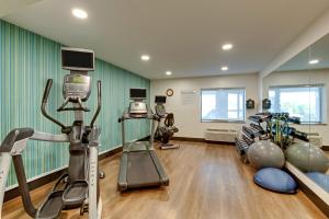 holiday inn express w i40 whitebridge road by ihg