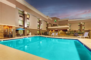 Holiday Inn Express W-I40/Whitebridge Road By Ihg,Tennessee>>Nashville,3 star