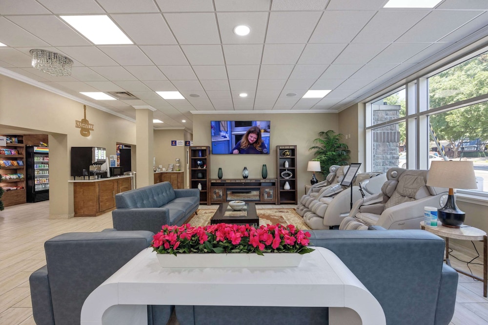 comfort inn downtown nashville music city center