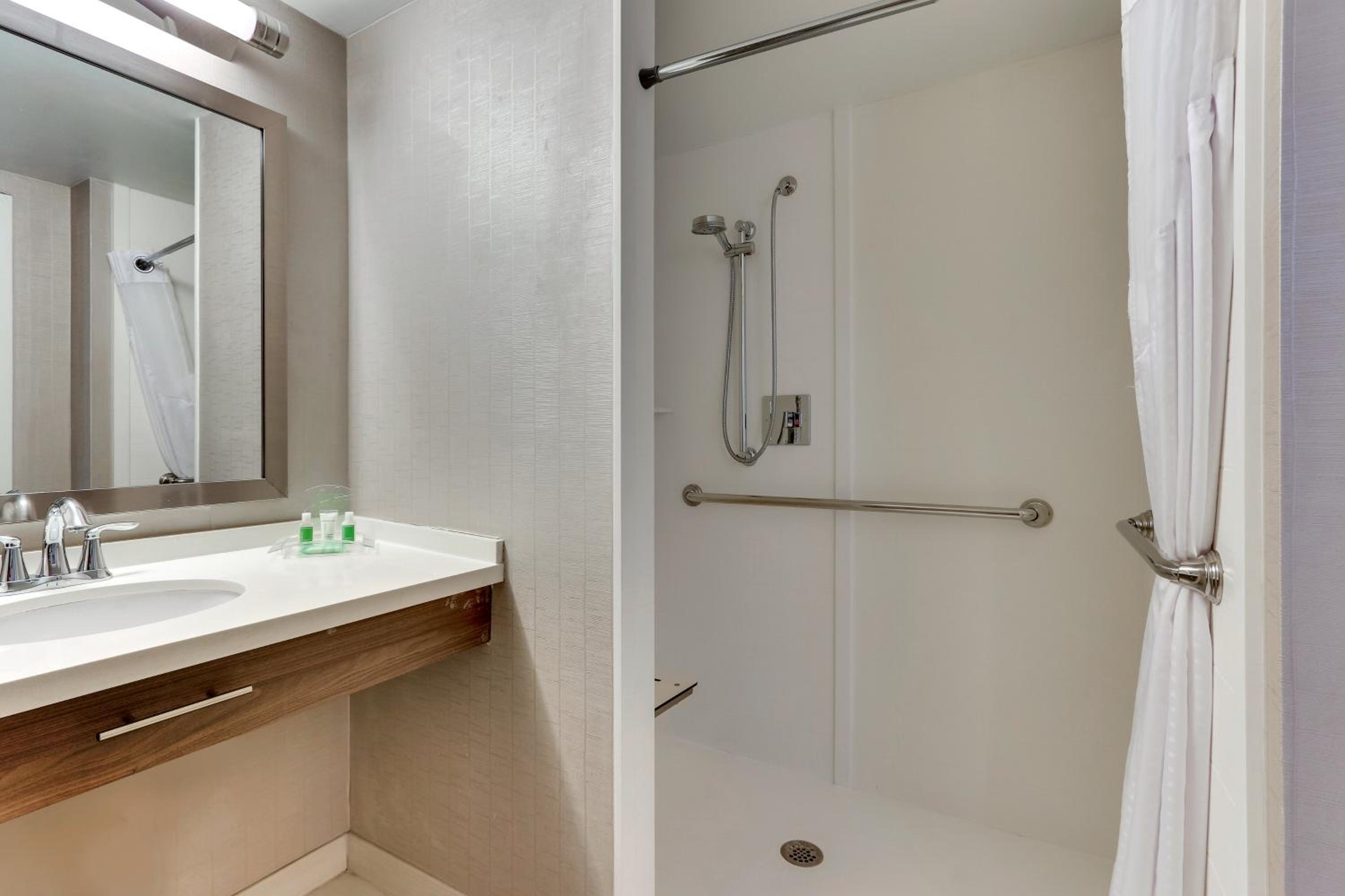 holiday inn franklin cool springs by ihg