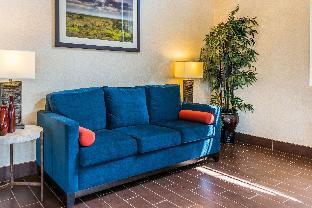 comfort inn and suites hays i 70
