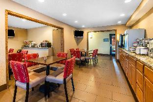 comfort inn and suites hays i 70