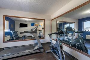 comfort inn and suites hays i 70