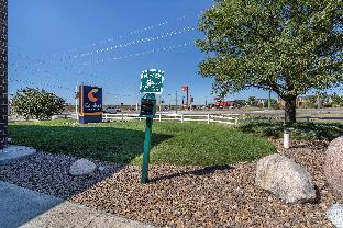 comfort inn and suites hays i 70