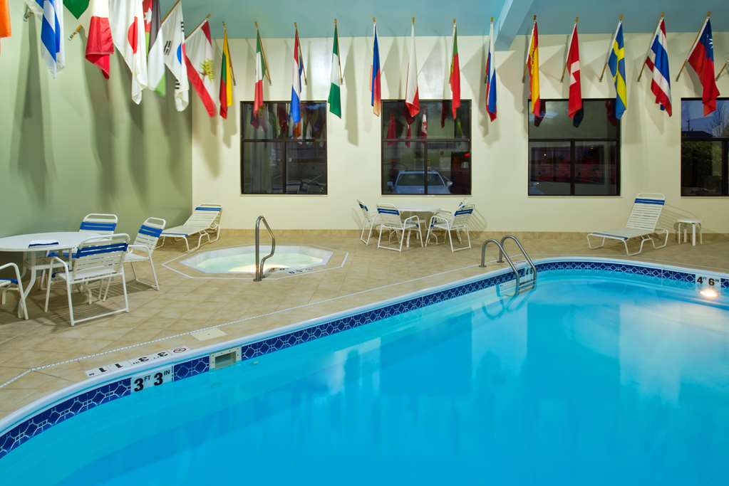 radisson hotel and conference center rockford