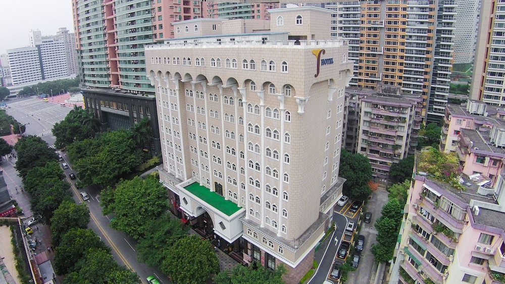 grand palace hotel