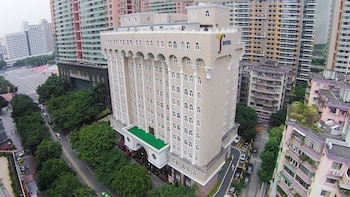 grand palace hotel