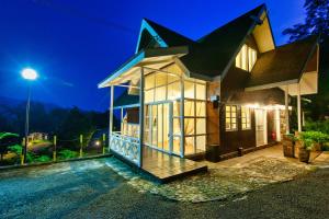 sutera sanctuary lodges at poring hot springs