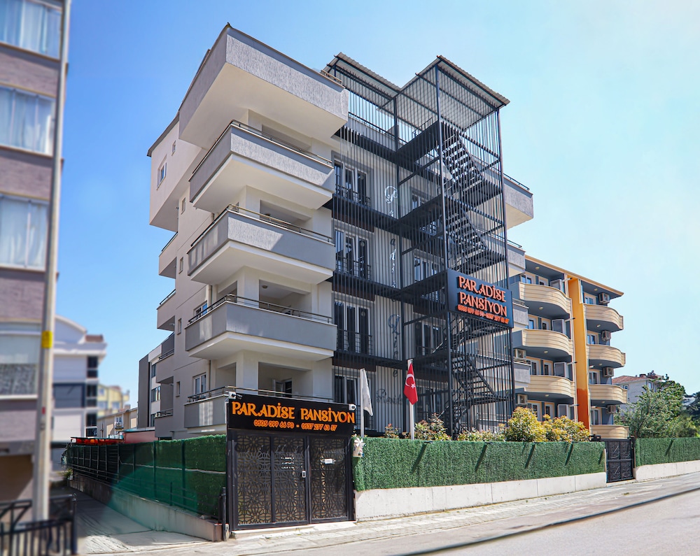 paradise life residence