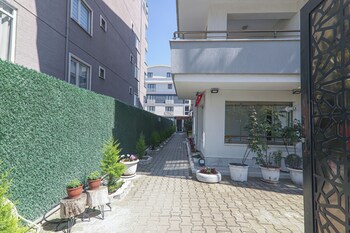 paradise life residence
