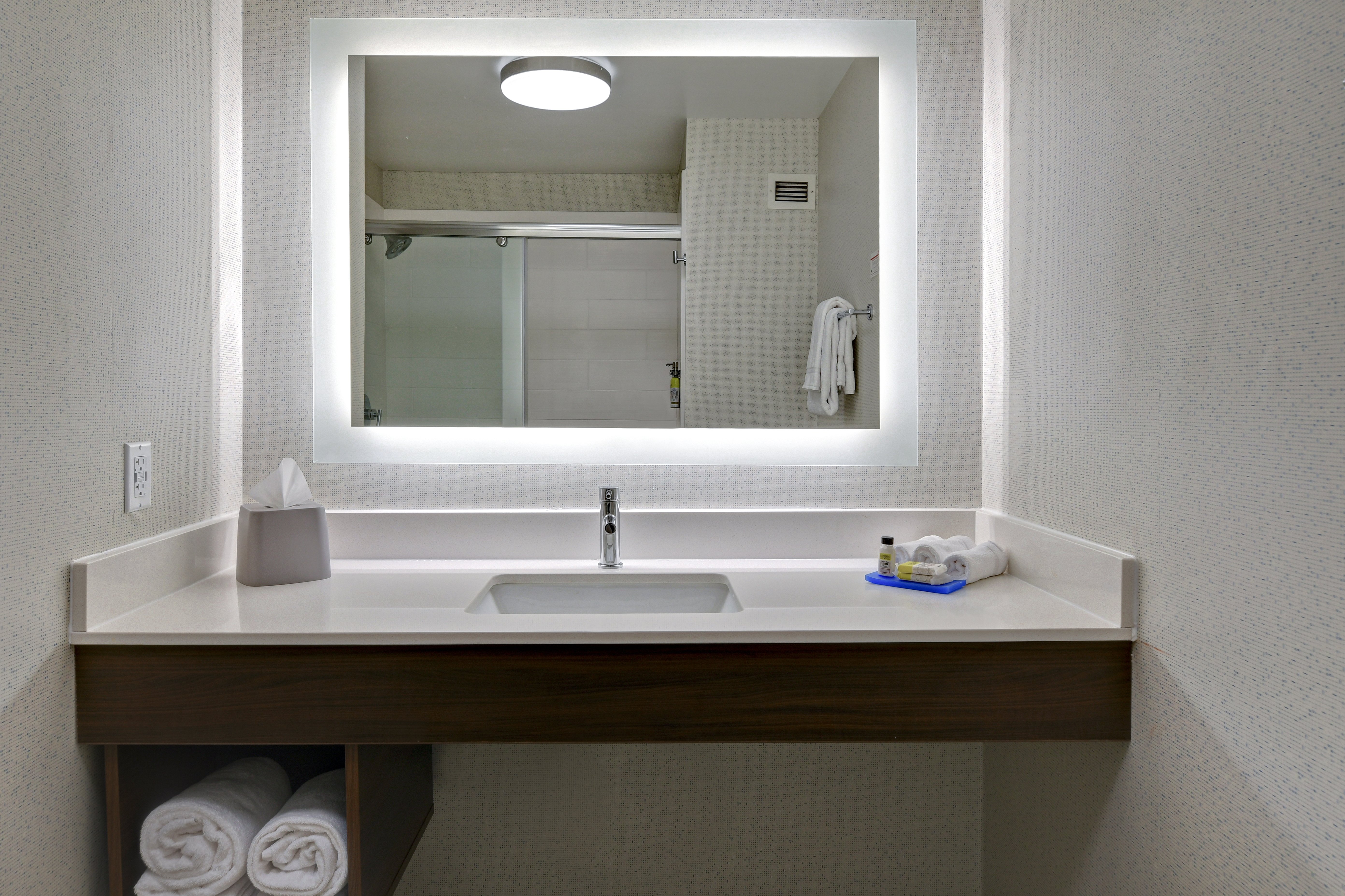 holiday inn express hotel and suites anderson i 85 by ihg