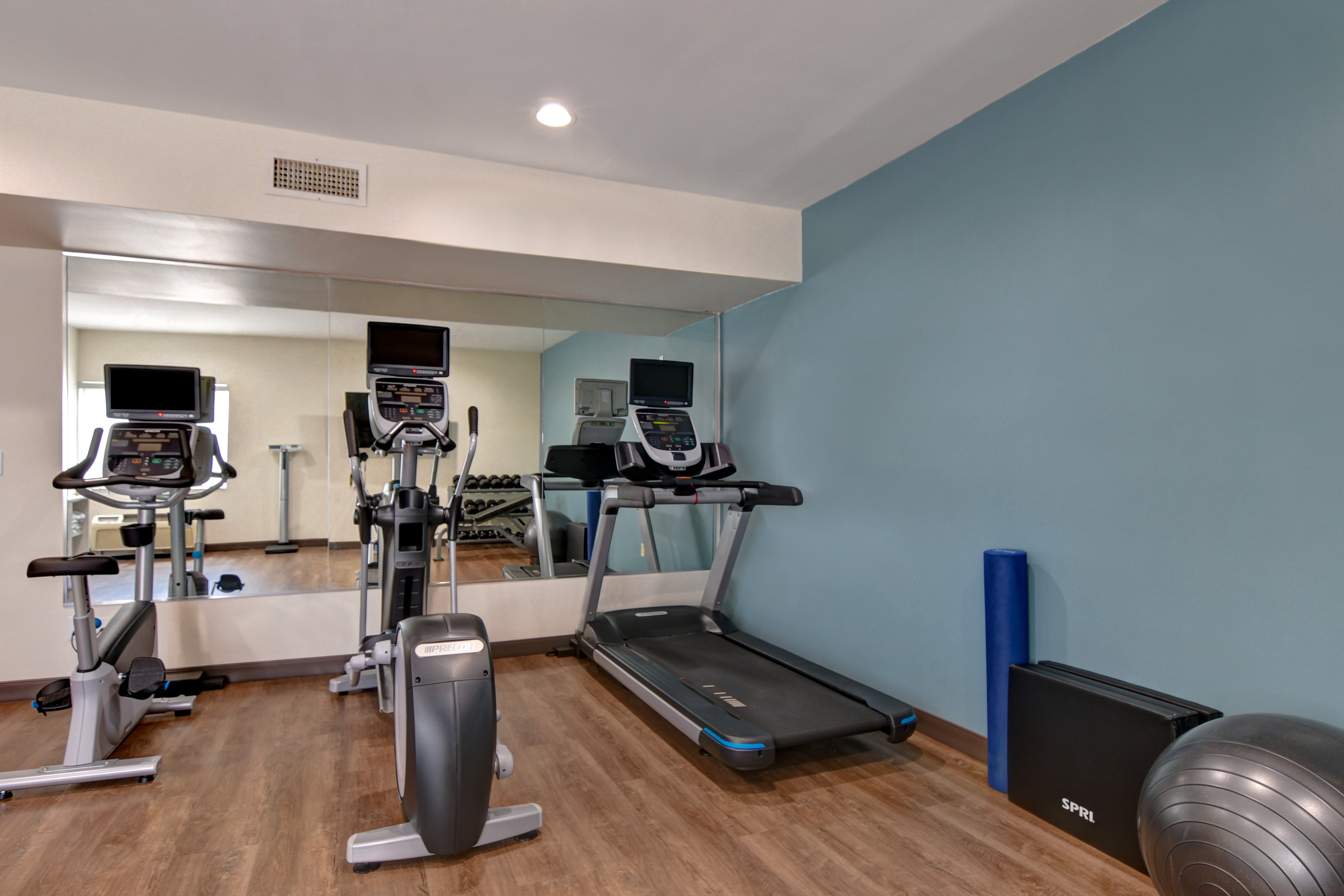holiday inn express hotel and suites anderson i 85 by ihg