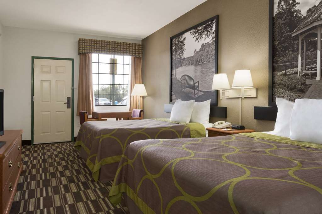 super 8 by wyndham chatsworth dalton